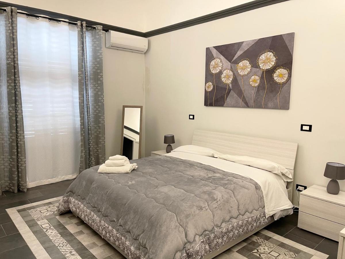 B&B Antichi Cortili แตร์มินิ อิเมเรเซ ภายนอก รูปภาพ