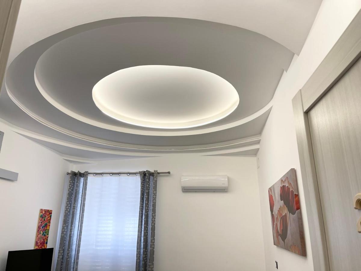 B&B Antichi Cortili แตร์มินิ อิเมเรเซ ภายนอก รูปภาพ