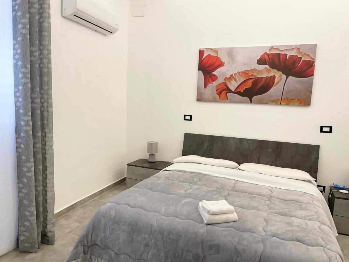 B&B Antichi Cortili แตร์มินิ อิเมเรเซ ภายนอก รูปภาพ